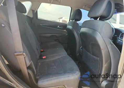 2016 Kia Sorento Lx z USA, uszkodzony, nr VIN 5XYPG4A33GG070722